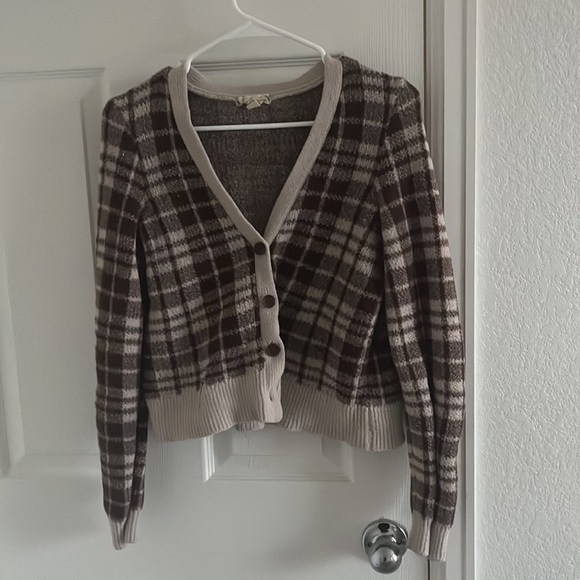Drop shoulder brown button up cardigan - Picture 2 of 2